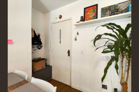 Apartamento à venda com 68m², 2 quartos e 1 vagaEntrada