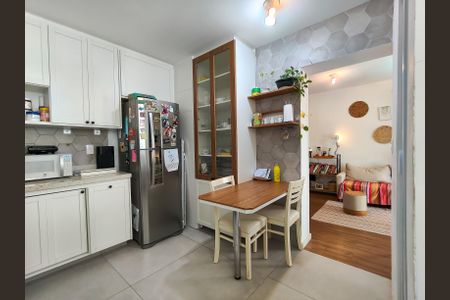 Apartamento à venda com 68m², 2 quartos e 1 vagaCozinha e Área de Serviço