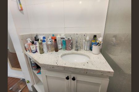 Apartamento à venda com 68m², 2 quartos e 1 vagaBanheiro da Suíte