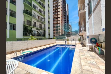 Apartamento à venda com 68m², 2 quartos e 1 vagaÁrea comum - Piscina