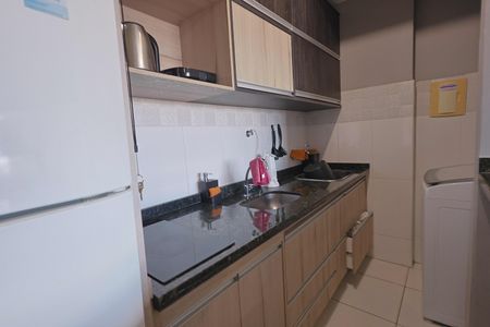 Cozinha de apartamento para alugar com 1 quarto, 44m² em Setor Bela Vista, Goiânia