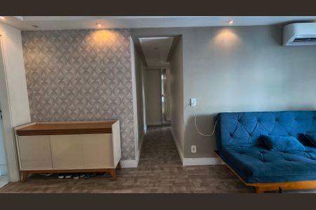 Sala de apartamento para alugar com 2 quartos, 75m² em Recreio dos Bandeirantes, Rio de Janeiro