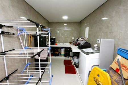 Casa à venda com 360m², 3 quartos e 2 vagasÁrea de Serviço