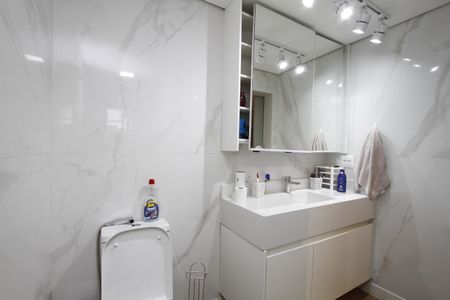 Casa à venda com 360m², 3 quartos e 2 vagasBanheiro da Suíte