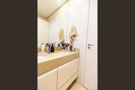 Apartamento à venda com 112m², 3 quartos e 2 vagasBanheiro da Suíte