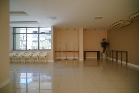 Apartamento à venda com 85m², 2 quartos e 1 vagaÁrea comum - Salão de festas