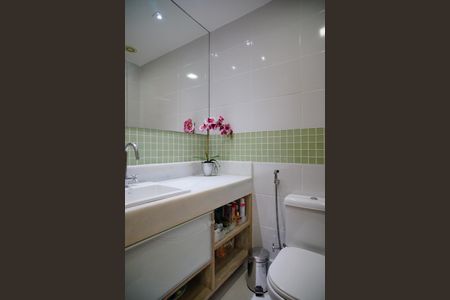 Apartamento à venda com 85m², 2 quartos e 1 vagaBanheiro Social