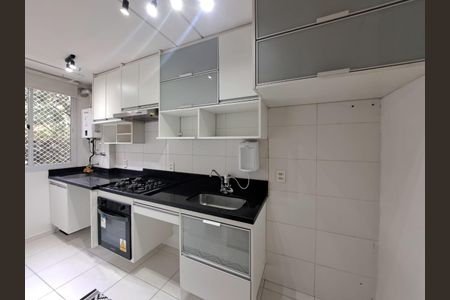 Cozinha de apartamento à venda com 2 quartos, 56m² em Continental, Osasco