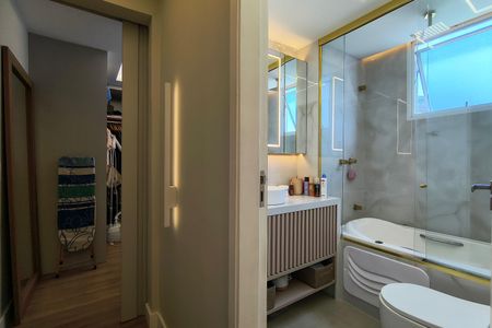 Apartamento à venda com 91m², 3 quartos e 1 vaga Apartamento à venda com 91m², 3 quartos e 1 vagaBanheiro da Suíte