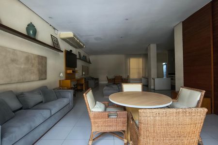 Apartamento à venda com 91m², 3 quartos e 1 vaga Apartamento à venda com 91m², 3 quartos e 1 vagaÁrea comum - Salão de festas