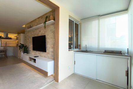 Apartamento à venda com 91m², 3 quartos e 1 vaga Apartamento à venda com 91m², 3 quartos e 1 vagaVaranda da Sala/Cozinha