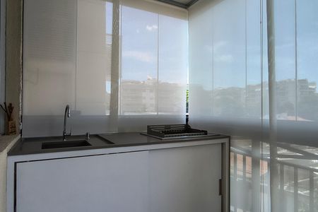 Apartamento à venda com 91m², 3 quartos e 1 vaga Apartamento à venda com 91m², 3 quartos e 1 vagaVaranda da Sala/Cozinha