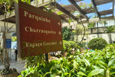 Apartamento à venda com 91m², 3 quartos e 1 vaga Apartamento à venda com 91m², 3 quartos e 1 vagaÁrea comum