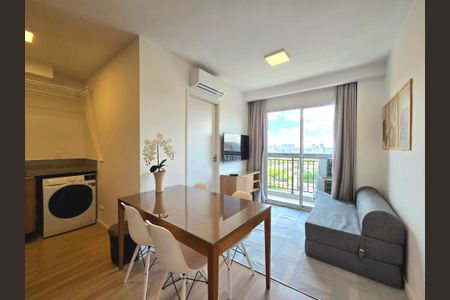 Sala de apartamento para alugar com 2 quartos, 36m² em Moema, São Paulo