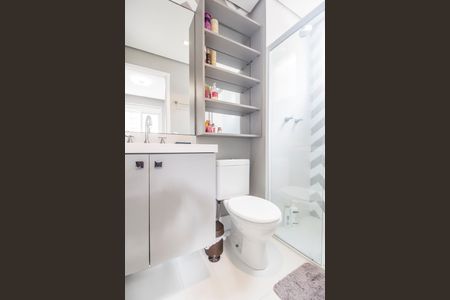 Apartamento à venda com 92m², 3 quartos e 2 vagasBanheiro da Suíte