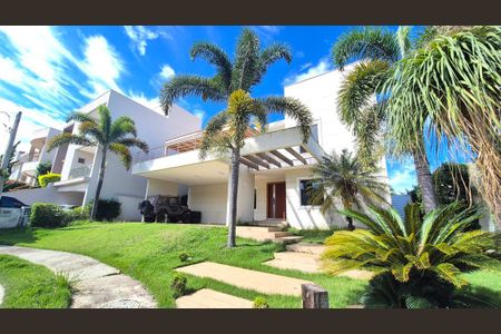 Casa de condomínio para alugar com 389m², 4 quartos e 6 vagas Casa de condomínio para alugar com 389m², 4 quartos e 6 vagasFachada do Prédio