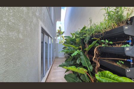 Casa de condomínio para alugar com 389m², 4 quartos e 6 vagas Casa de condomínio para alugar com 389m², 4 quartos e 6 vagasCorredor