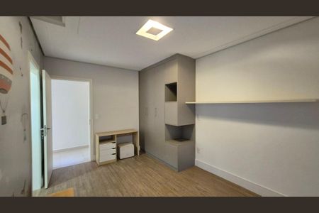 Casa de condomínio para alugar com 389m², 4 quartos e 6 vagas Casa de condomínio para alugar com 389m², 4 quartos e 6 vagasQuarto 2 - Suíte