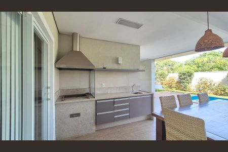 Casa de condomínio para alugar com 389m², 4 quartos e 6 vagas Casa de condomínio para alugar com 389m², 4 quartos e 6 vagasÁrea comum - Churrasqueira