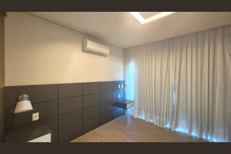 Casa de condomínio para alugar com 389m², 4 quartos e 6 vagas Casa de condomínio para alugar com 389m², 4 quartos e 6 vagasQuarto 3 - Suíte