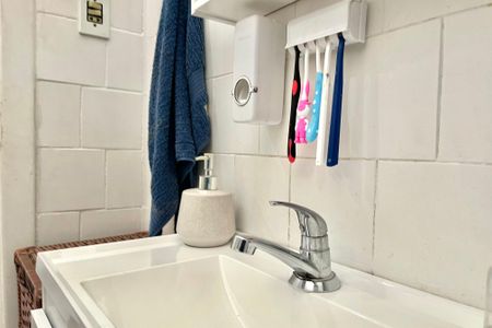 Casa à venda com 112m², 2 quartos e 1 vagaBanheiro