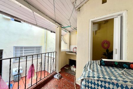 Casa à venda com 112m², 2 quartos e 1 vagaÁrea de Serviço