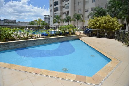 Apartamento à venda com 70m², 2 quartos e 1 vagaÁrea comum - Piscina