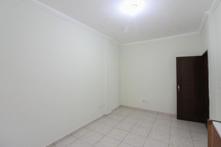 Casa para alugar com 120m², 3 quartos e 2 vagasSuíte