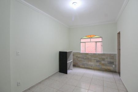 Casa para alugar com 120m², 3 quartos e 2 vagasSuíte