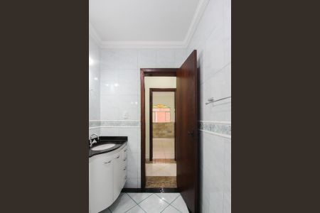 Casa para alugar com 120m², 3 quartos e 2 vagasBanheiro Social