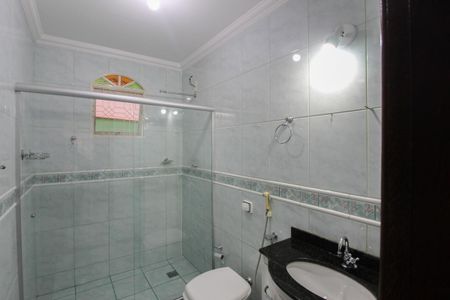 Casa para alugar com 120m², 3 quartos e 2 vagasBanheiro Social