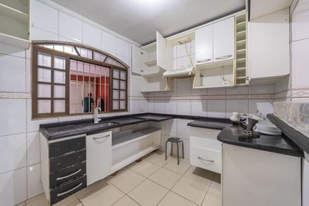 Casa para alugar com 200m², 3 quartos e 1 vagaCozinha