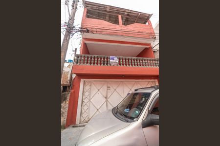 Casa para alugar com 200m², 3 quartos e 1 vagaFachada