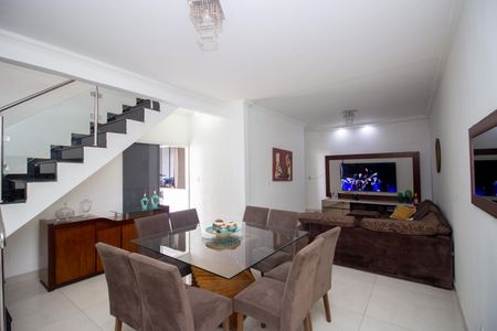 Sala de casa à venda com 6 quartos, 410m² em Colonial, Contagem