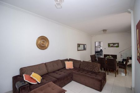 Casa para alugar com 410m², 6 quartos e 10 vagasSala