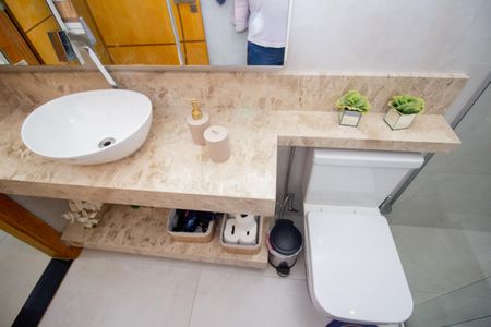 Casa para alugar com 410m², 6 quartos e 10 vagasBanheiro Social 1