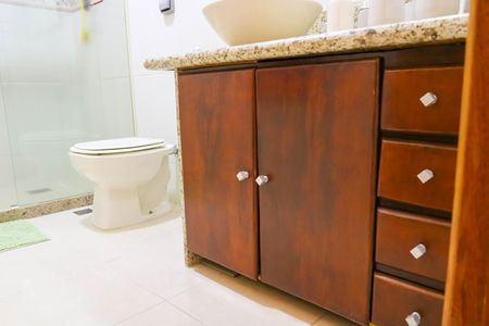 Apartamento à venda com 60m², 2 quartos e sem vagaBanheiro