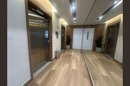 Apartamento à venda com 87m², 2 quartos e 2 vagasHall de entrada