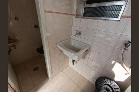 Apartamento à venda com 68m², 3 quartos e 1 vagaÁrea de Serviço