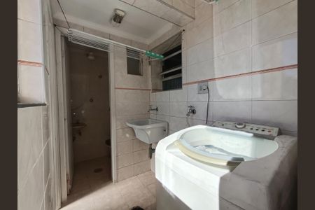 Apartamento à venda com 68m², 3 quartos e 1 vagaÁrea de Serviço
