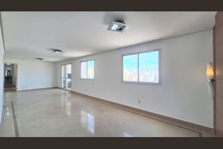 Apartamento para alugar com 139m², 4 quartos e 4 vagasSala