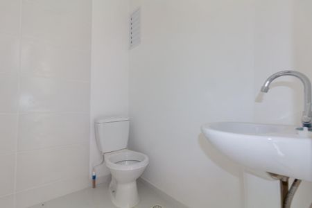 Apartamento para alugar com 36m², 2 quartos e sem vaga Apartamento para alugar com 36m², 2 quartos e sem vagaBanheiro