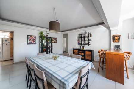 Apartamento para alugar com 122m², 3 quartos e 1 vagaSala de jantar