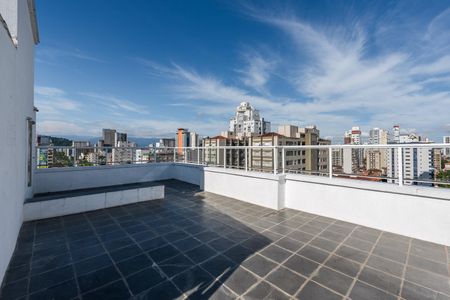 Apartamento para alugar com 122m², 3 quartos e 1 vagaVaranda