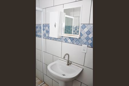 Casa para alugar com 60m², 1 quarto e 1 vagaDetalhe - Banheiro Social