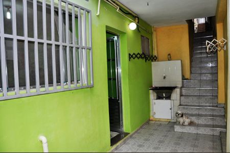 Casa para alugar com 60m², 1 quarto e 1 vagaDetalhe - Área de Serviço e Quintal