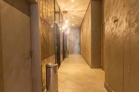 Studio para alugar com 30m², 1 quarto e sem vaga Studio para alugar com 30m², 1 quarto e sem vagaHall social