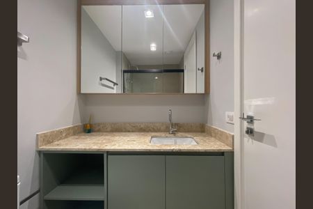 Studio para alugar com 30m², 1 quarto e sem vaga Studio para alugar com 30m², 1 quarto e sem vagaBanheiro