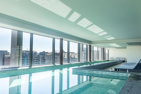 Studio para alugar com 30m², 1 quarto e sem vaga Studio para alugar com 30m², 1 quarto e sem vagaÁrea comum - Piscina