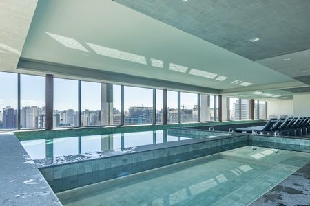 Studio para alugar com 30m², 1 quarto e sem vaga Studio para alugar com 30m², 1 quarto e sem vagaÁrea comum - Piscina